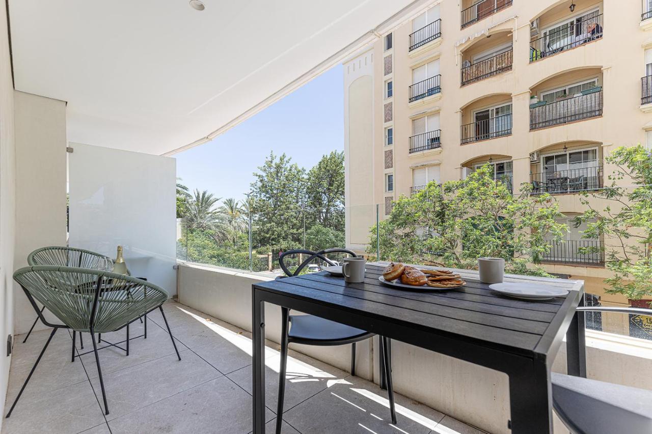 Stylish 2 Bedroom Apartment In Estepona Old Town Extérieur photo