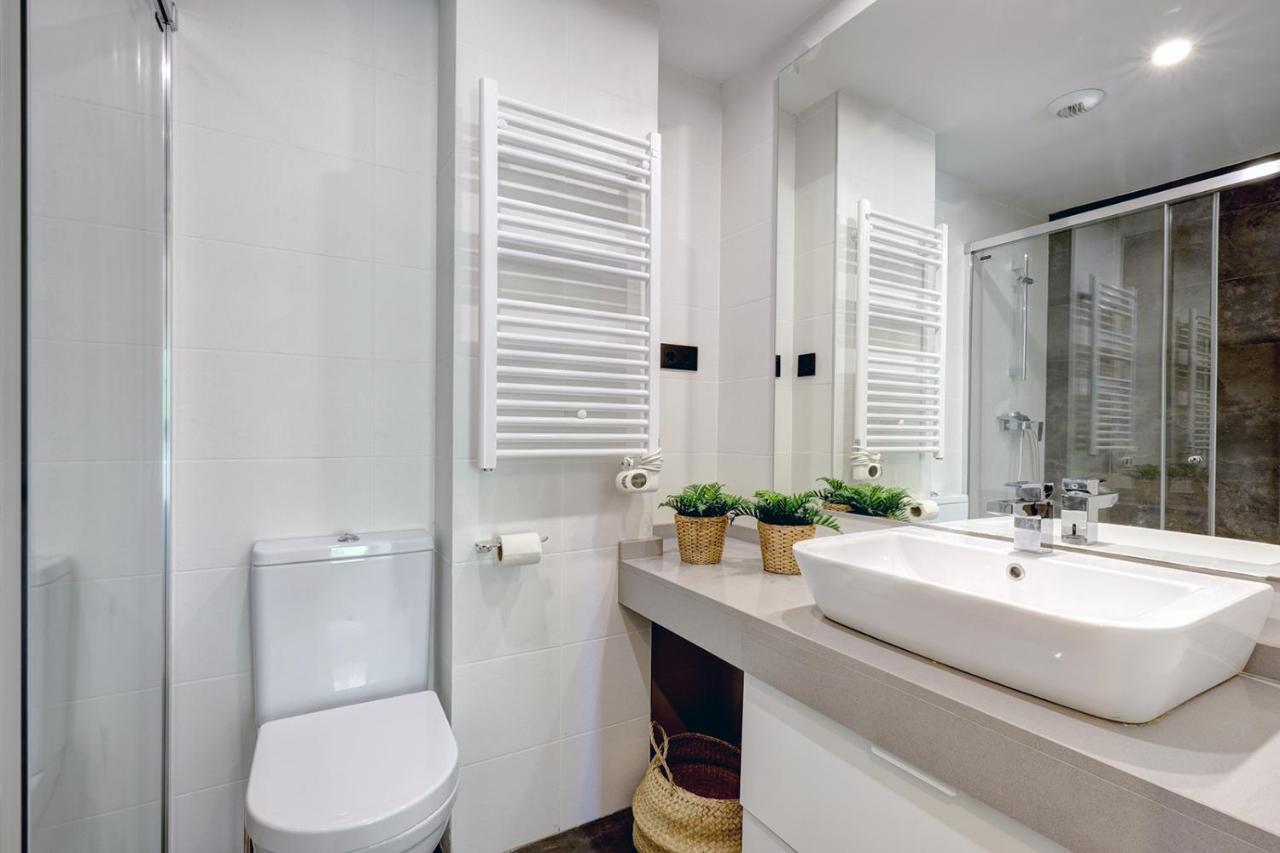 Stylish 2 Bedroom Apartment In Estepona Old Town Extérieur photo