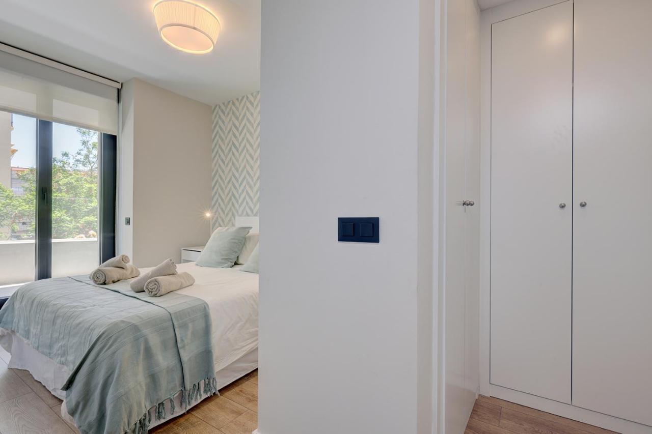 Stylish 2 Bedroom Apartment In Estepona Old Town Extérieur photo