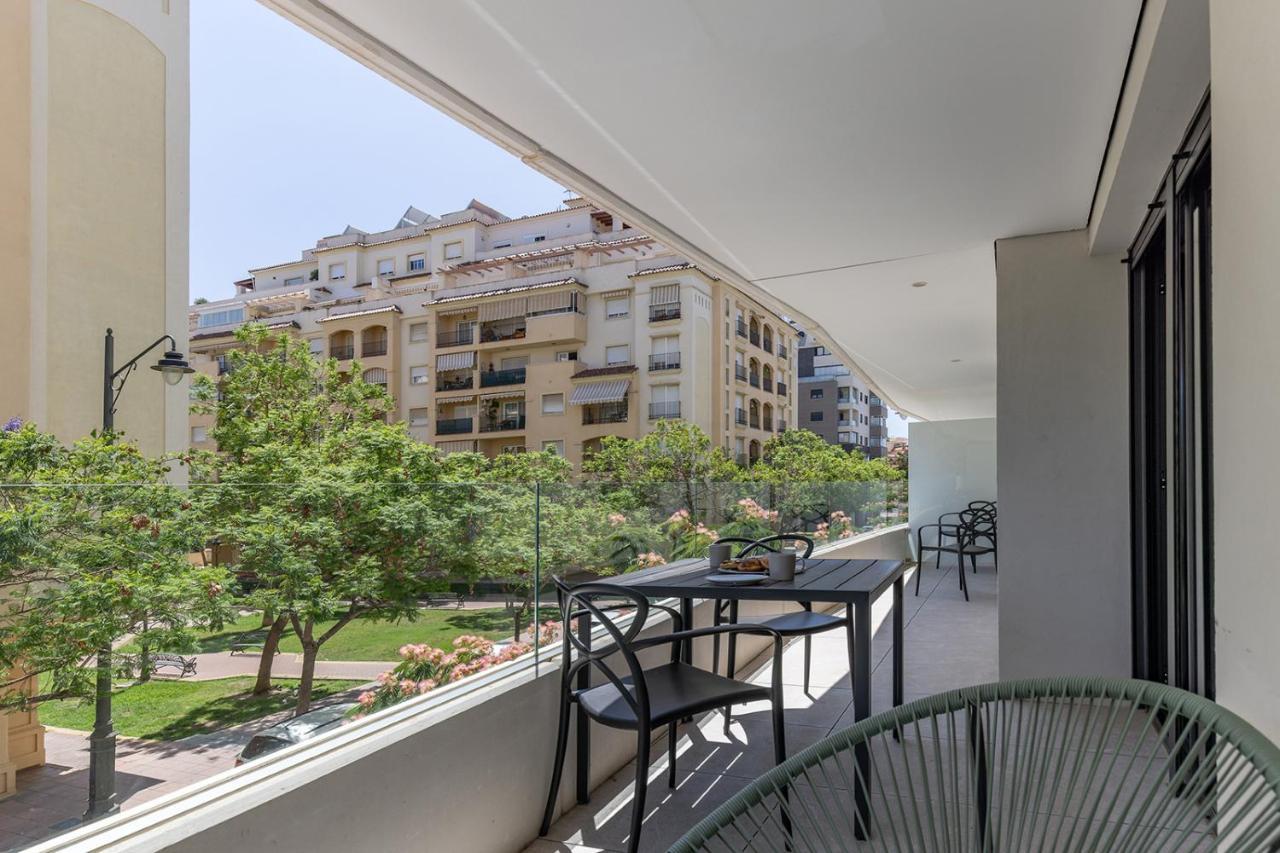 Stylish 2 Bedroom Apartment In Estepona Old Town Extérieur photo