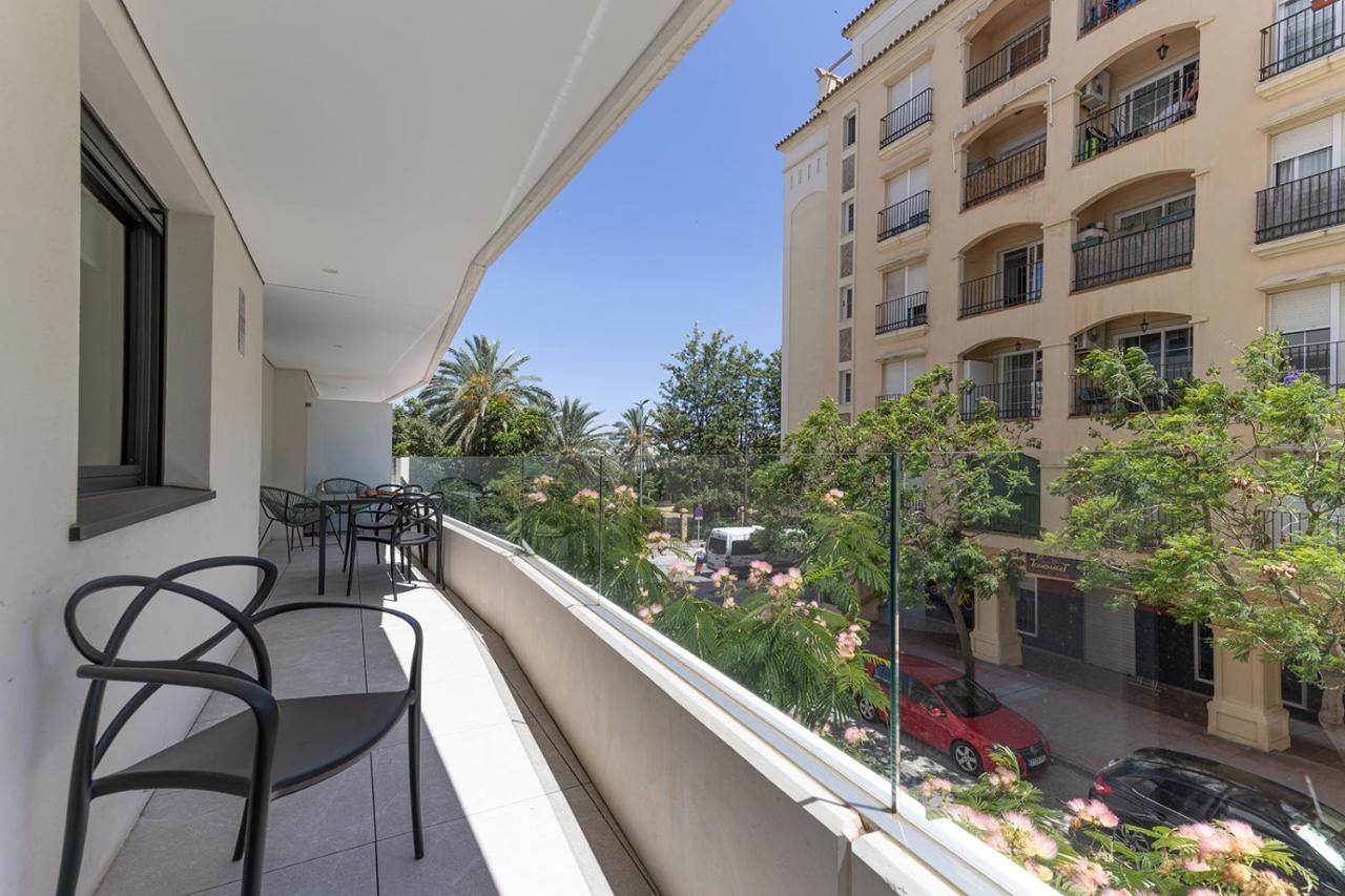 Stylish 2 Bedroom Apartment In Estepona Old Town Extérieur photo