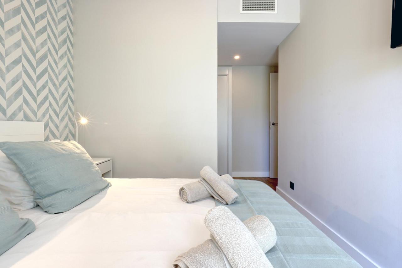 Stylish 2 Bedroom Apartment In Estepona Old Town Extérieur photo
